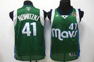 dallas mavericks 41 nowitzki green 2011 NBA Finals Patch
