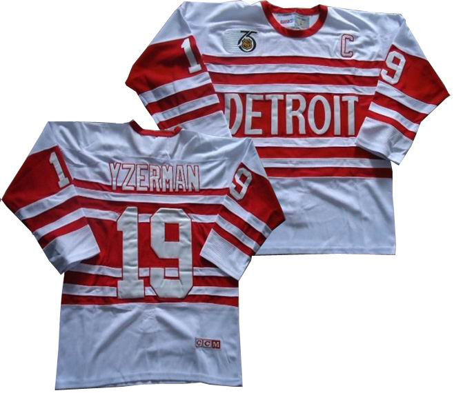 Detroit Red Wings 19 STEVE YZERMAN jerseys white C patch THROWBACK CCM JERSEYS Detroit Red Wings 19 STEVE YZERMAN jerseys white C patch THROWBACK CCM JERSEYS