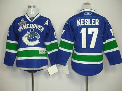 KIDS Vancouver Canucks 17 KESLER blue 2011 Stanley