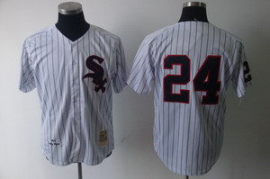 Chicago White Sox 24 Early Wynn White Throwback MLB Jerseys