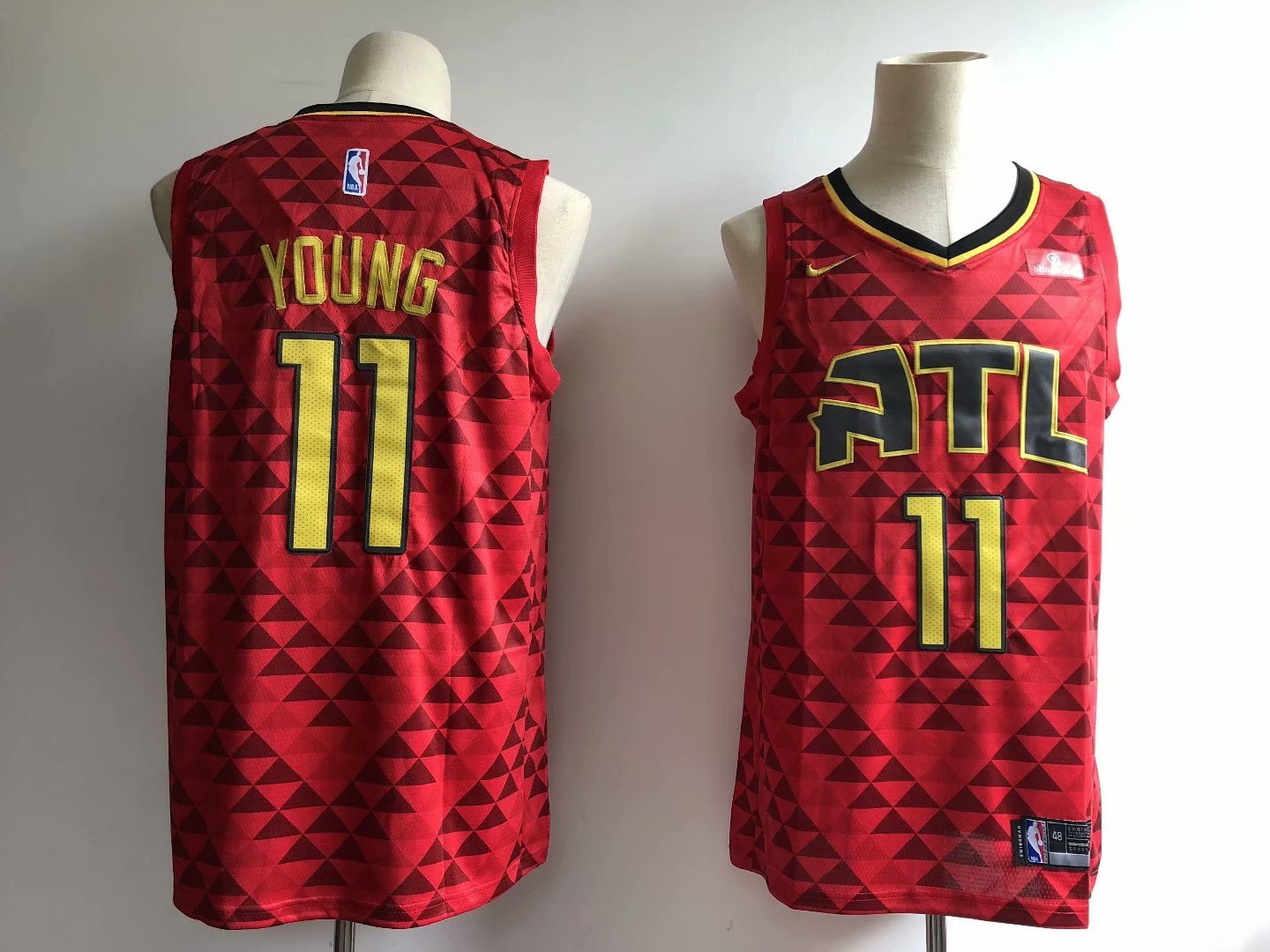 Hawks #11 Trae Young Red Nike Swingman Jersey