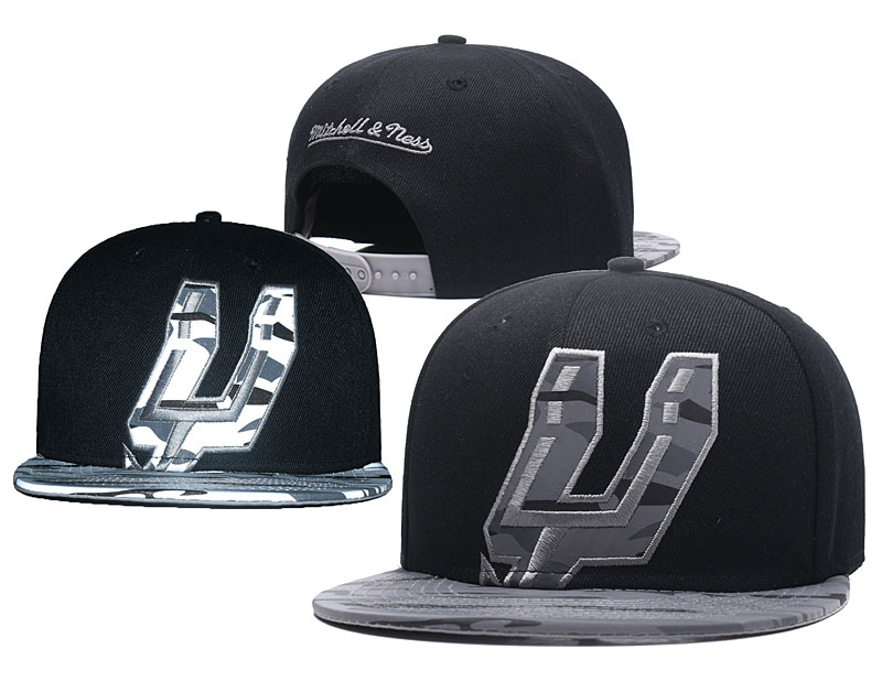 NBA San Antonio Spurs Team Logo Black Adjustable Hat