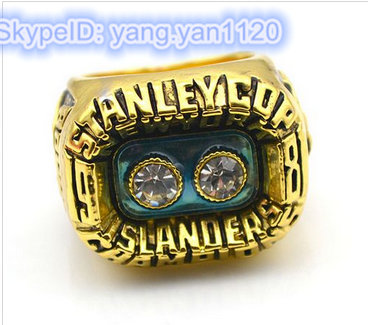 NHL New York Islanders World Champions Gold Ring