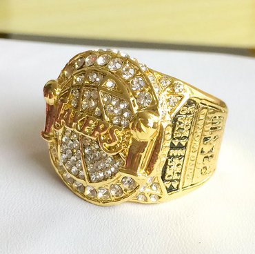 The NBA Los Angeles lakers 2010 championship ring