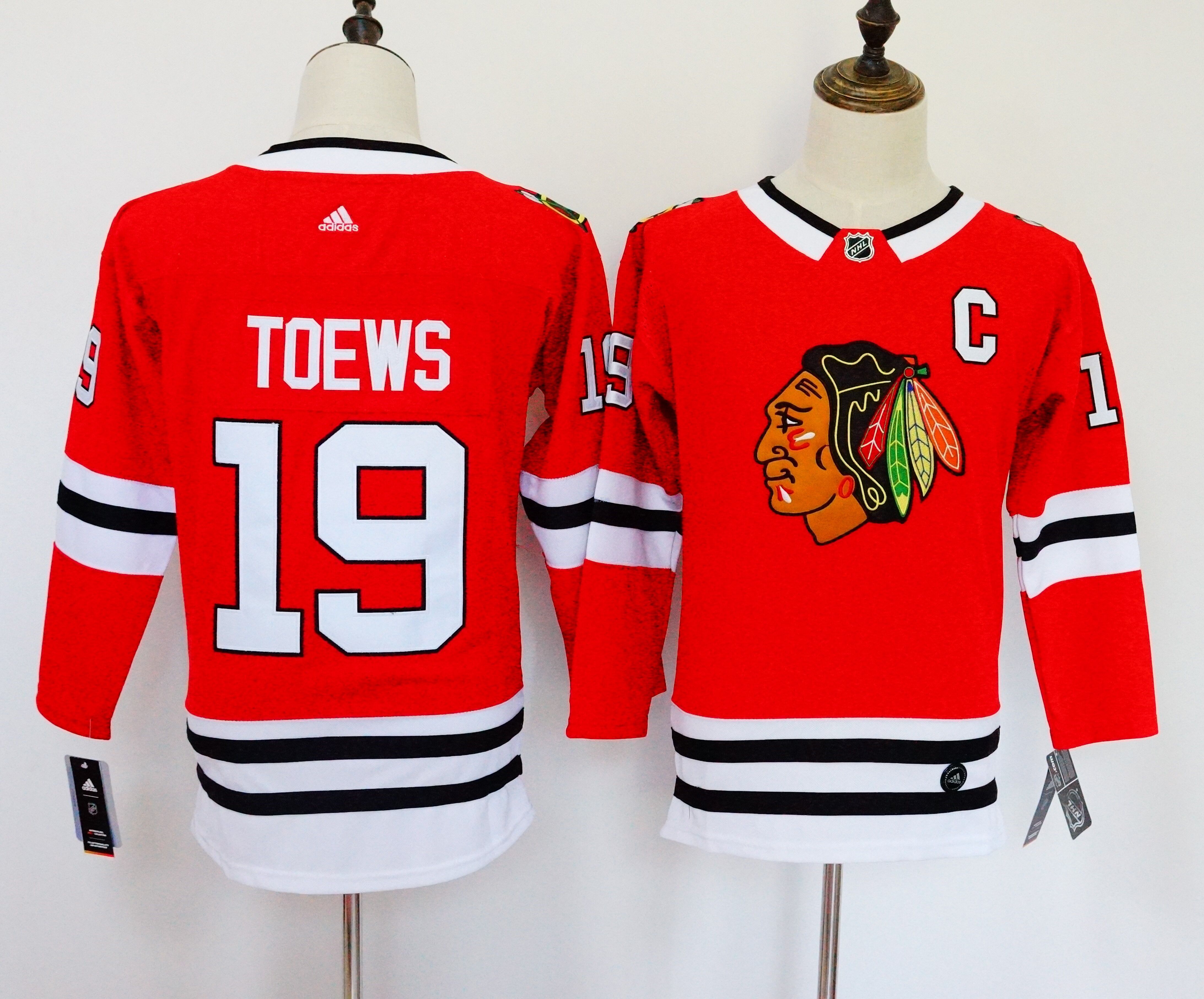 Women Adidas Blackhawks #19 Alex DeBrincat Red Home Authentic Drift Fashion Stitched NHL Jersey